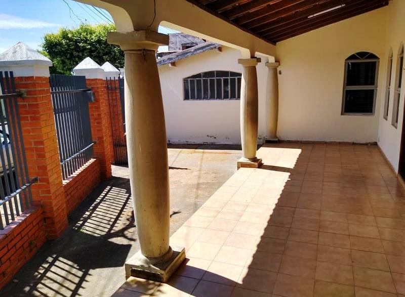 CASA DE ESQUINA NA VILA FORMOSA 