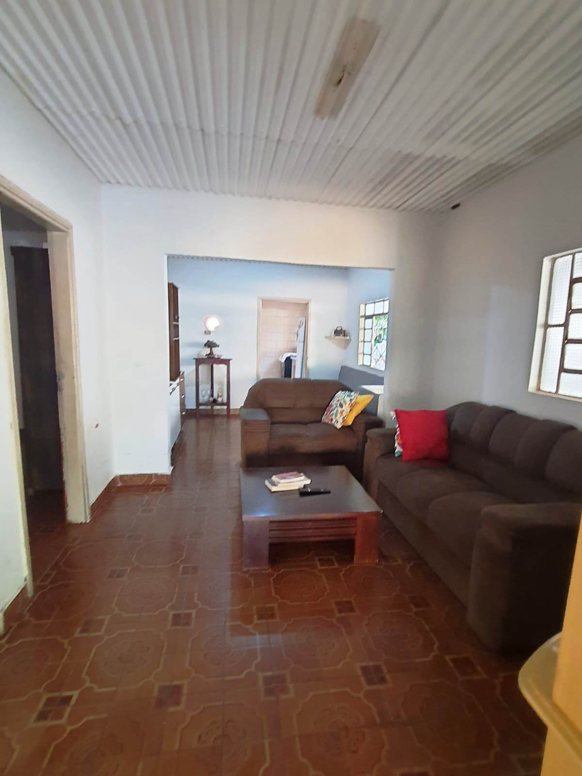CASA NO PRECINHO NA VILA AMÉRICA