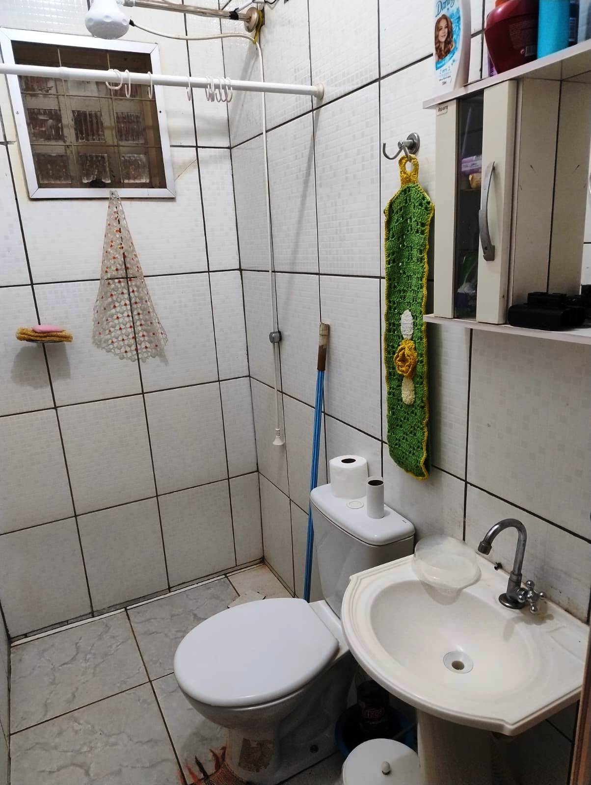 RANCHO COM PISCINA NO CONDOMINIO IPÊ