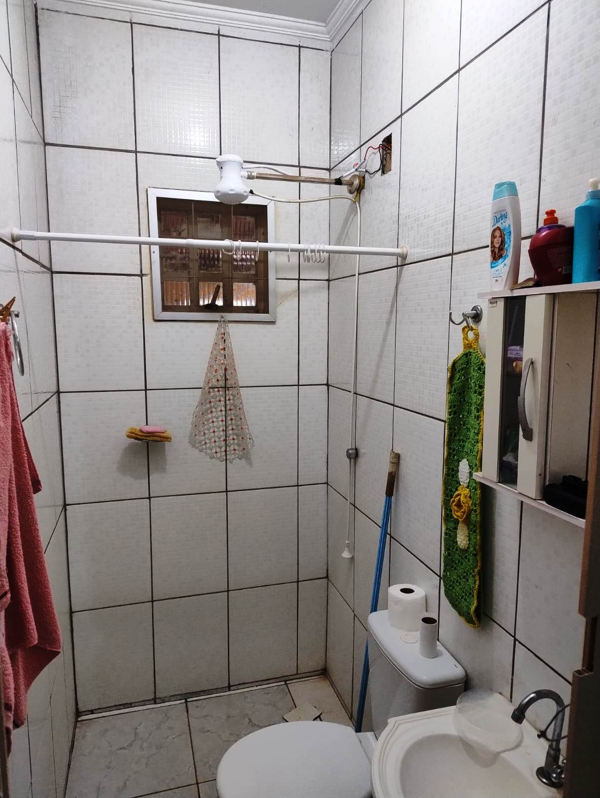 RANCHO COM PISCINA NO CONDOMINIO IPÊ