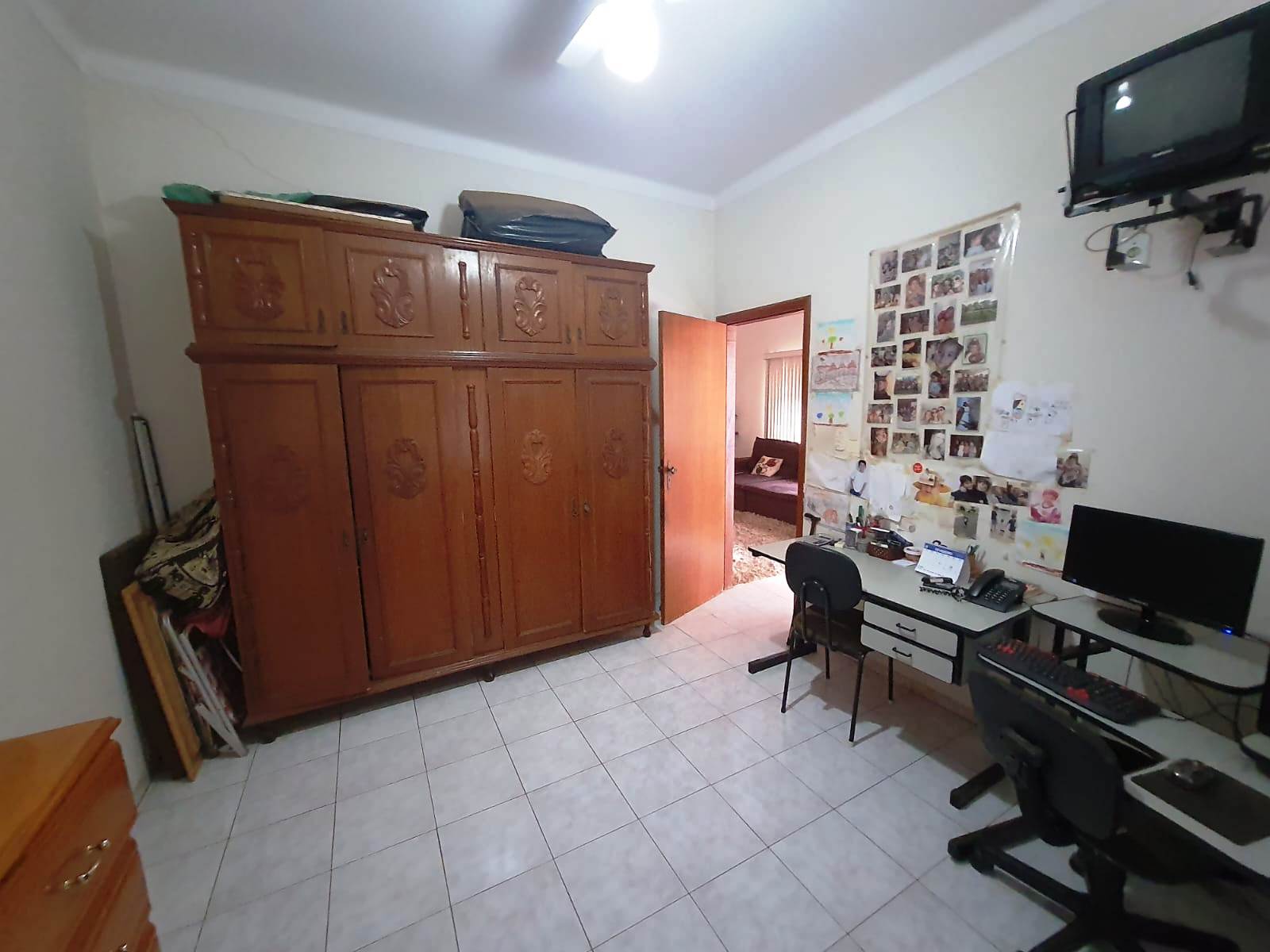 ÓTIMA CASA NO CENTRO 