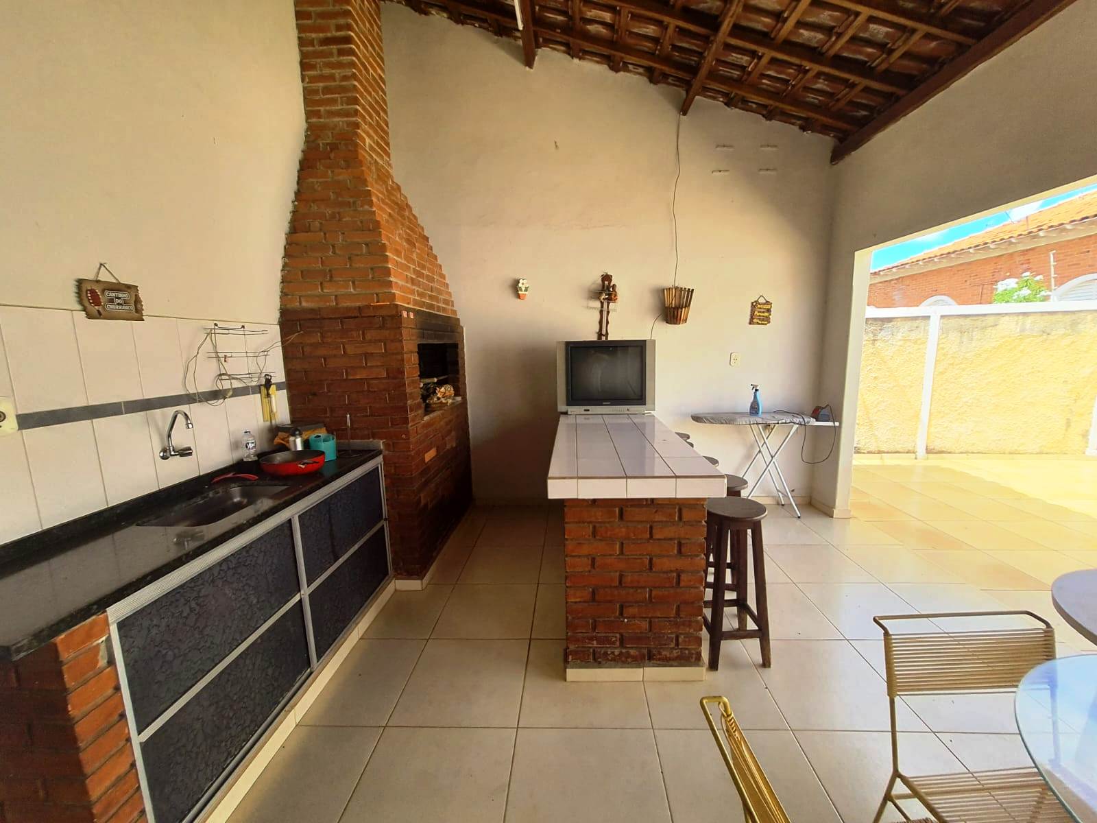 ÓTIMA CASA NO CENTRO 