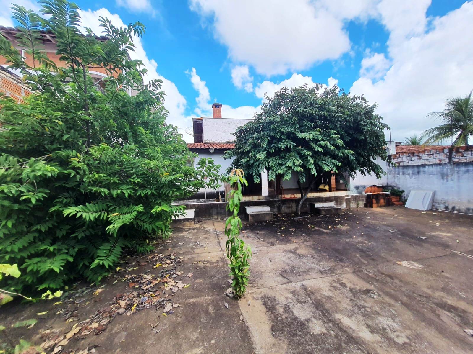 ÓTIMA CASA NO CENTRO 
