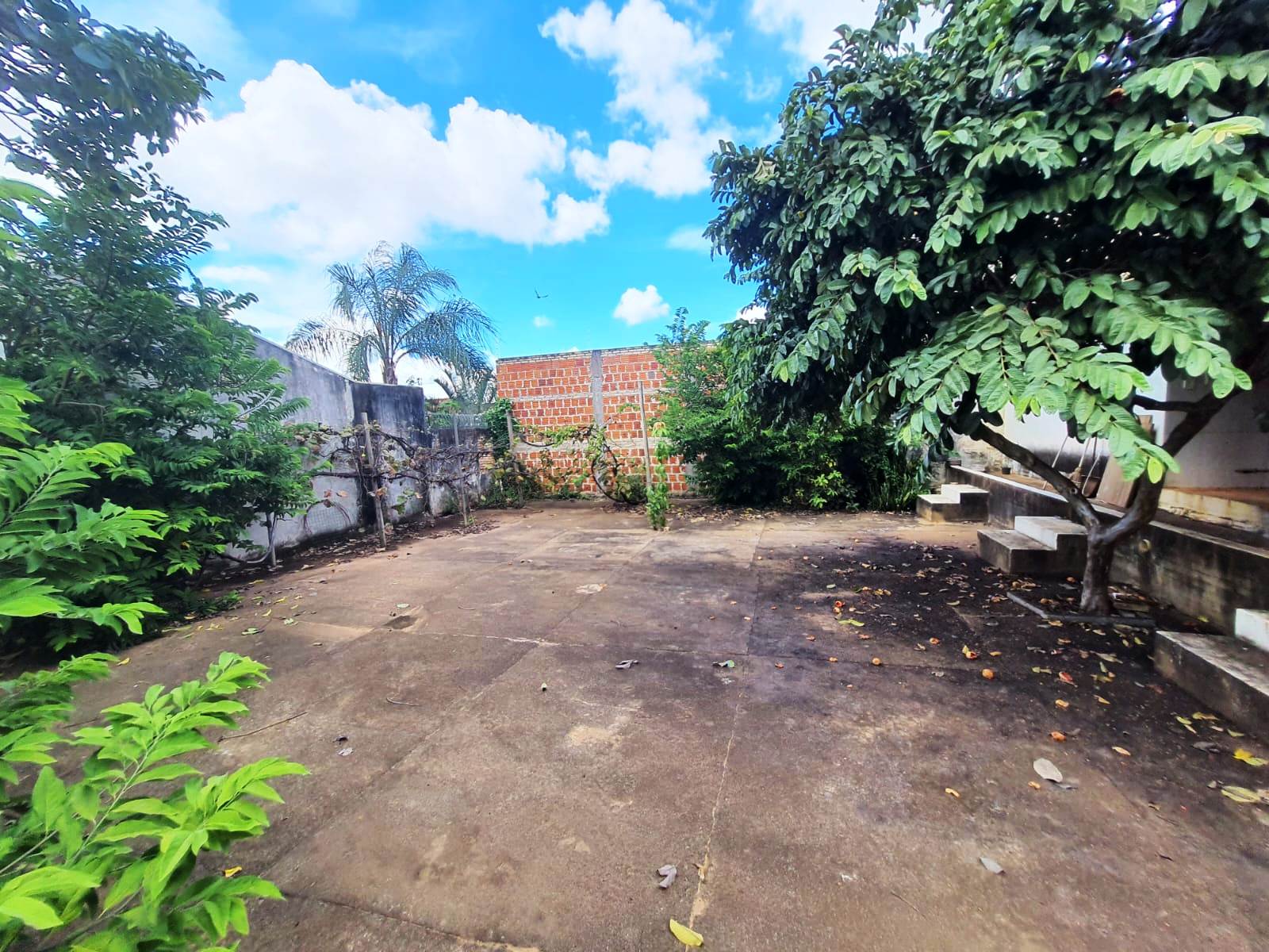 ÓTIMA CASA NO CENTRO 