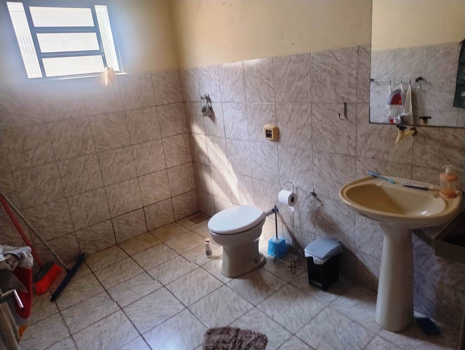 CHÁCARA COM 8 DORMITÓRIOS