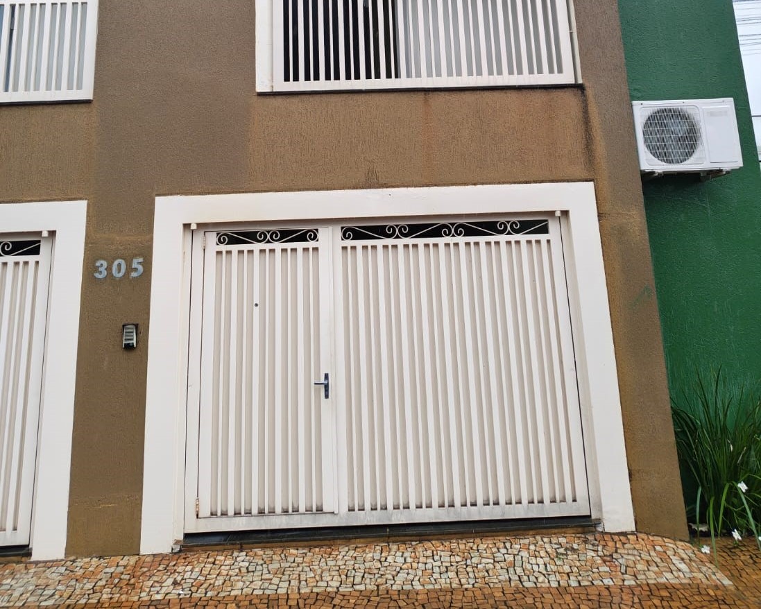 Avenida Cunha Cintra, 305 - Centro