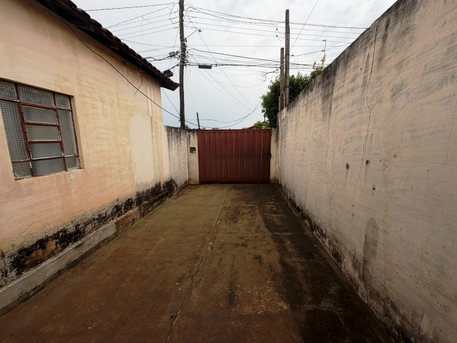 DUAS CASAS NA VILA SÃO JOAQUIM
