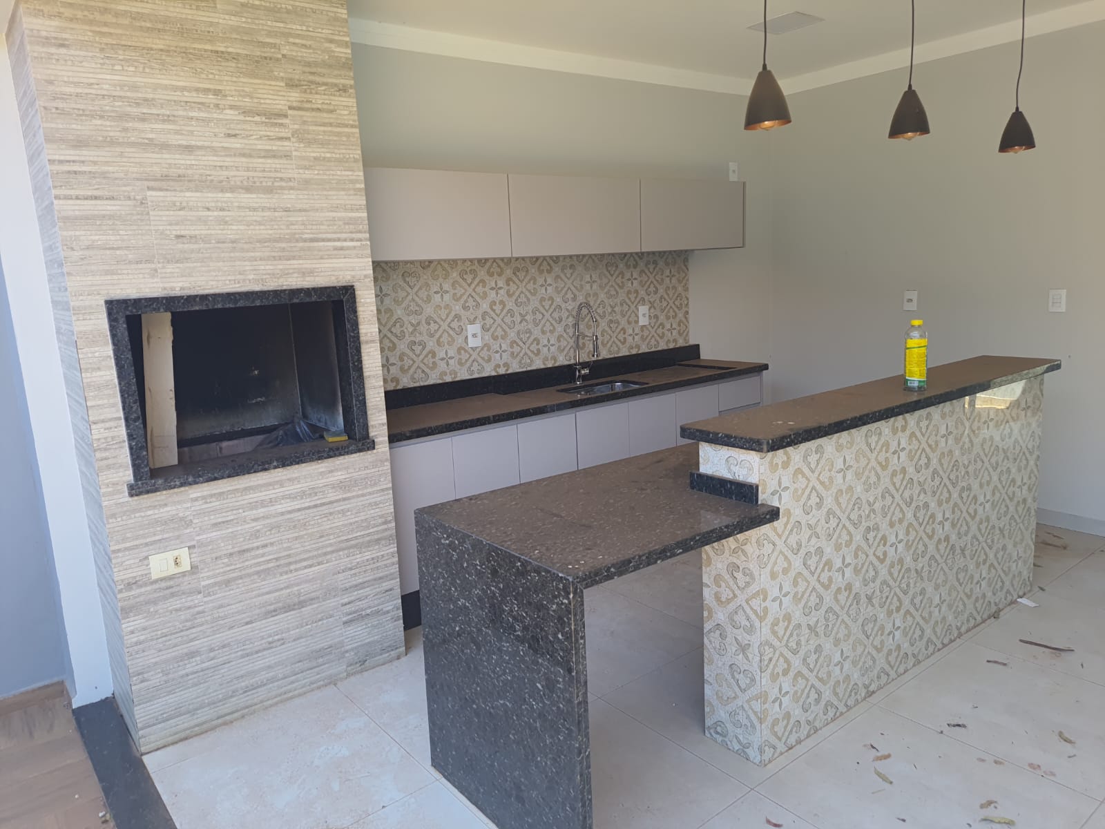 ÓTIMA CASA COM PISCINA NO JARDIM DEL REY