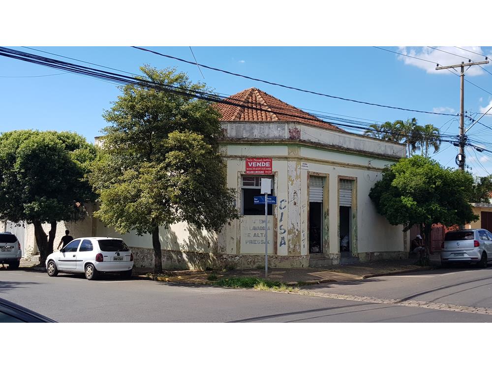 Rua Brasil,300 - Vila Martins