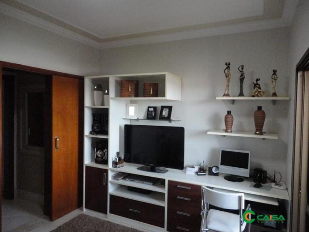 Avenida Doutor Antônio Define,550 - Centro