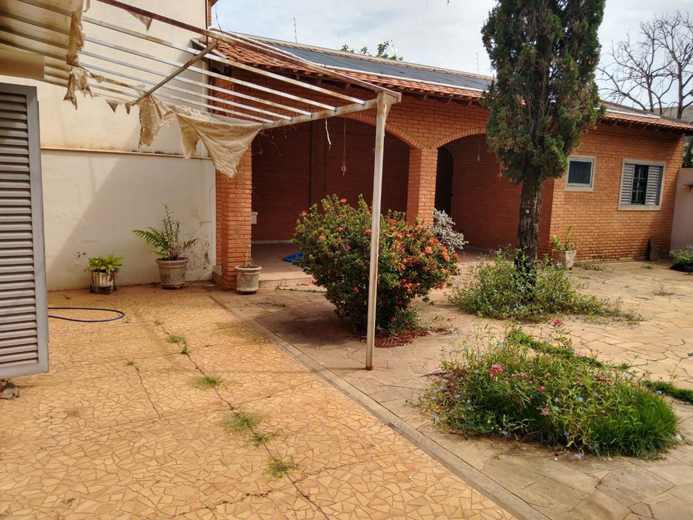 Rua Altino Vaz de Melo,39 - CENTRO
