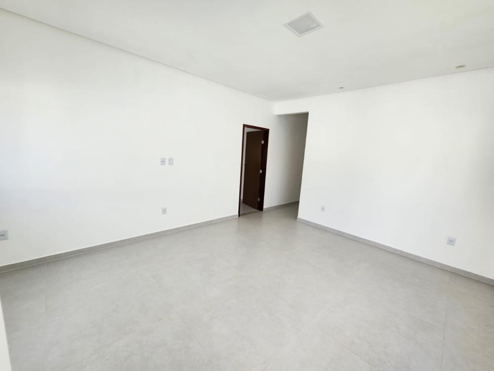 Rua Camuripeba,22 - Itapuã